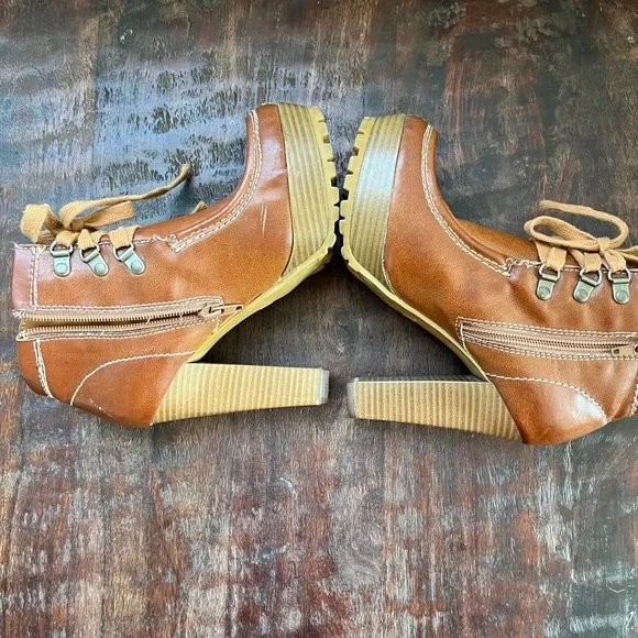 RARE PLATFORM ANKLE BOOTS MIA SIZE 5 1/2 BROWN FAUX LEATHER - Picture 5 of 6